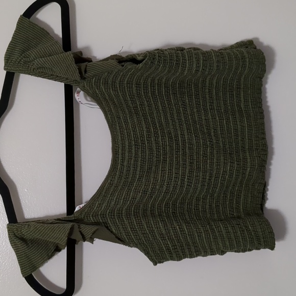 Guess Crop Top - Picture 6 of 6